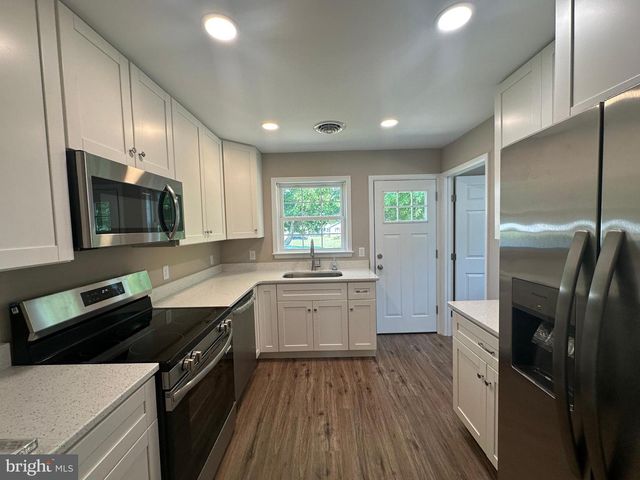 10540 FLOWER ST, Berlin, MD 21811