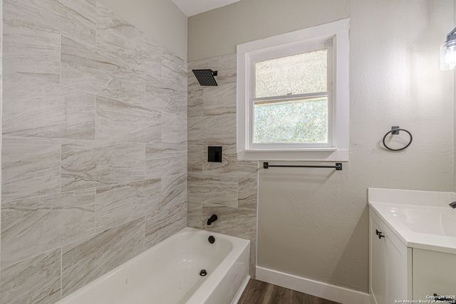 1913 Santa Anna, San Antonio, TX 78201