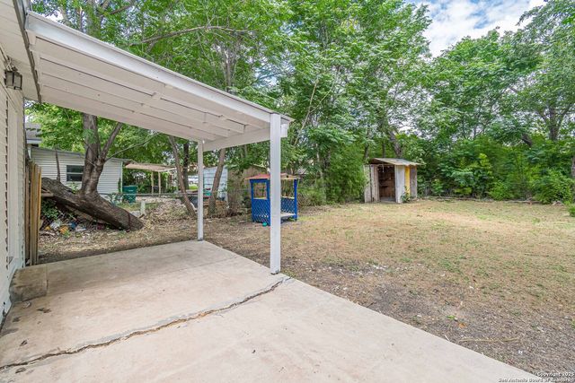 1913 Santa Anna, San Antonio, TX 78201