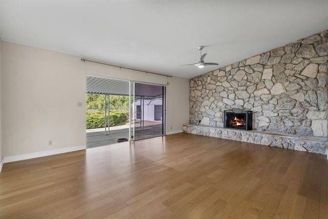 2662 Carmelita Way, Pinole, CA 94564