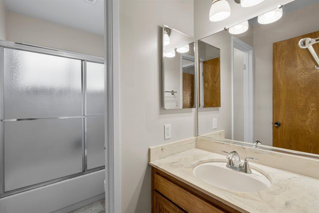 2662 Carmelita Way, Pinole, CA 94564