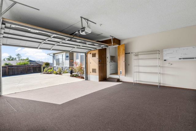 2662 Carmelita Way, Pinole, CA 94564