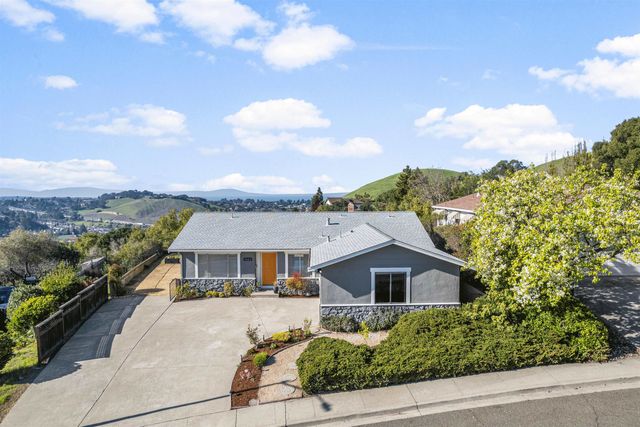 2662 Carmelita Way, Pinole, CA 94564