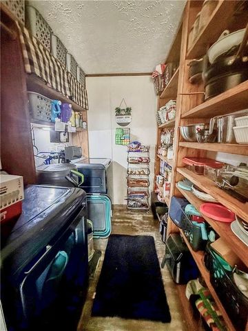 19525 50th Road, Parsons, KS 67357