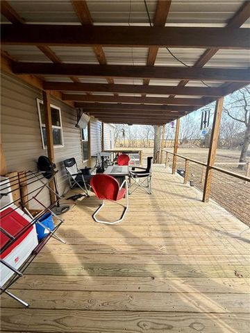 19525 50th Road, Parsons, KS 67357