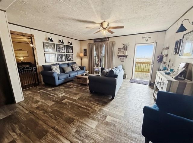 19525 50th Road, Parsons, KS 67357