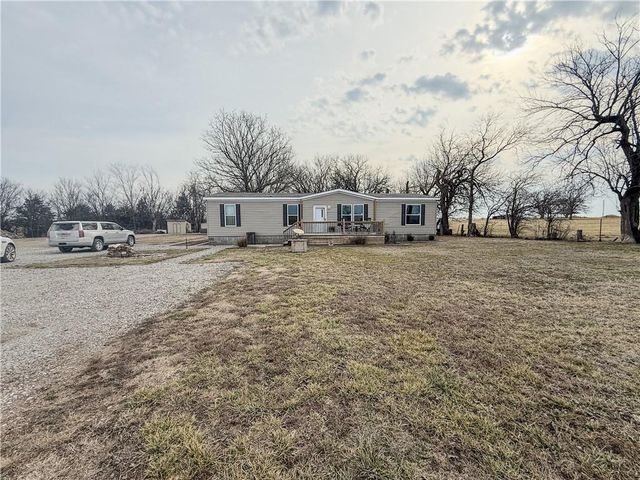 19525 50th Road, Parsons, KS 67357