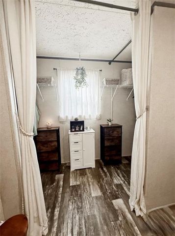 19525 50th Road, Parsons, KS 67357