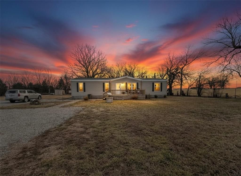 19525 50th Road, Parsons, KS 67357