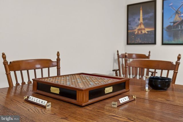 24 HICKORY ST, Palmyra, PA 17078