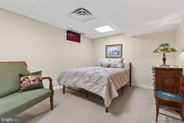 24 HICKORY ST, Palmyra, PA 17078