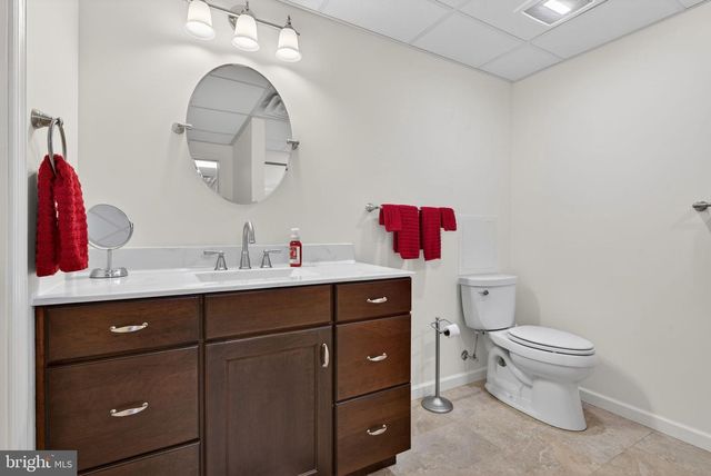 24 HICKORY ST, Palmyra, PA 17078