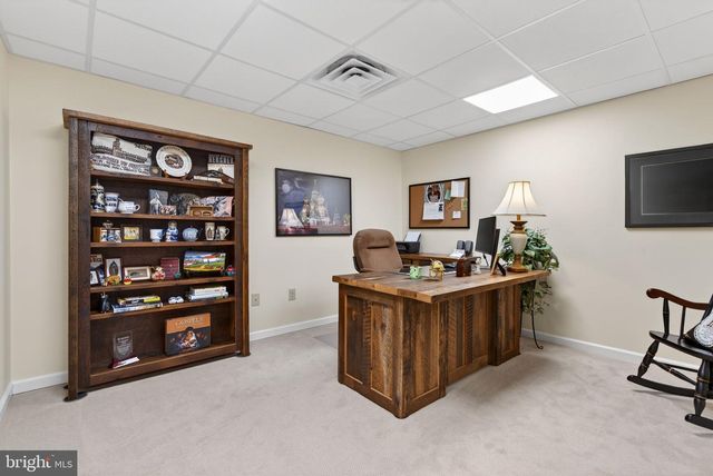 24 HICKORY ST, Palmyra, PA 17078