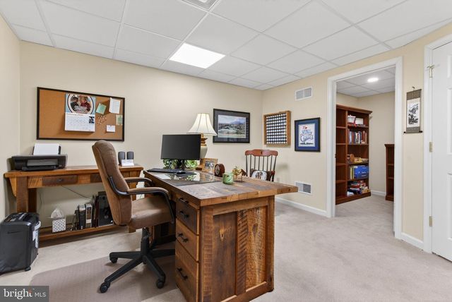 24 HICKORY ST, Palmyra, PA 17078