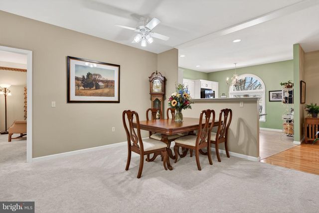 24 HICKORY ST, Palmyra, PA 17078