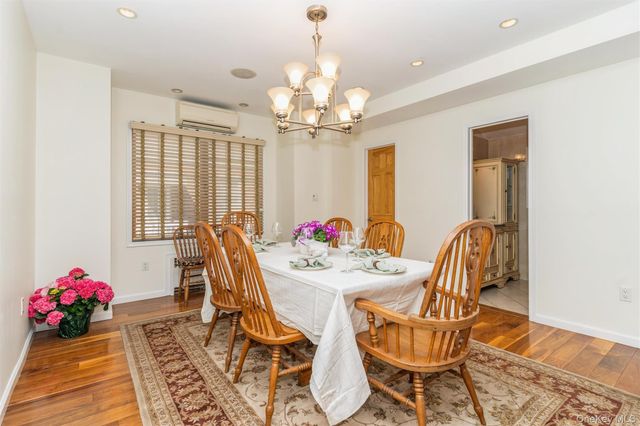 49 Winter Street, Lynbrook, NY 11563