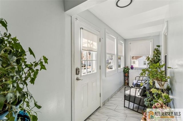 33 Safran Avenue, Edison, NJ 08837