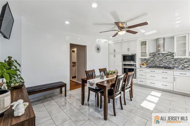 33 Safran Avenue, Edison, NJ 08837