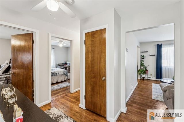 33 Safran Avenue, Edison, NJ 08837