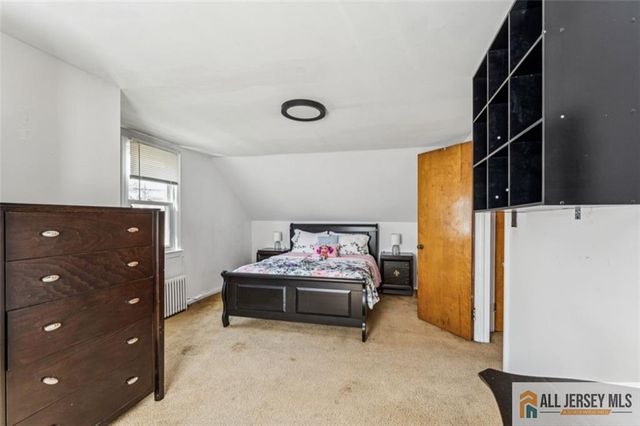 33 Safran Avenue, Edison, NJ 08837