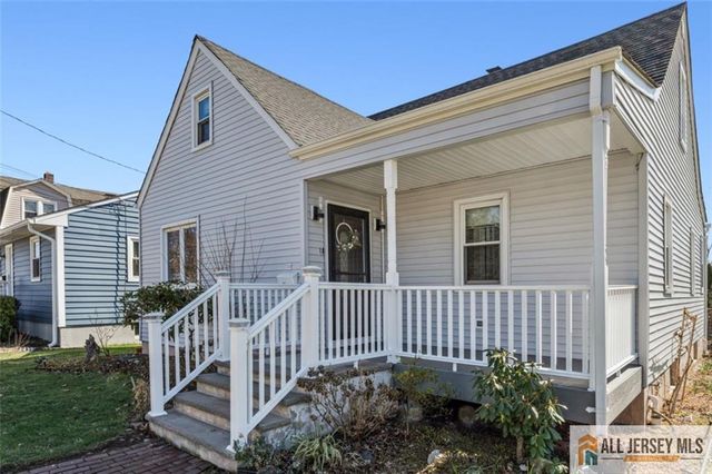 33 Safran Avenue, Edison, NJ 08837