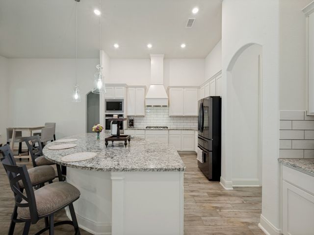 102 White Oak Drive, Krugerville, TX 76227