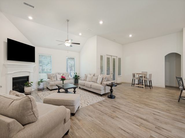 102 White Oak Drive, Krugerville, TX 76227