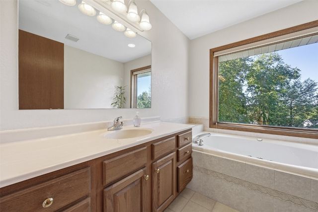 3519 Rogers Road, Cedar Rapids, IA 52405