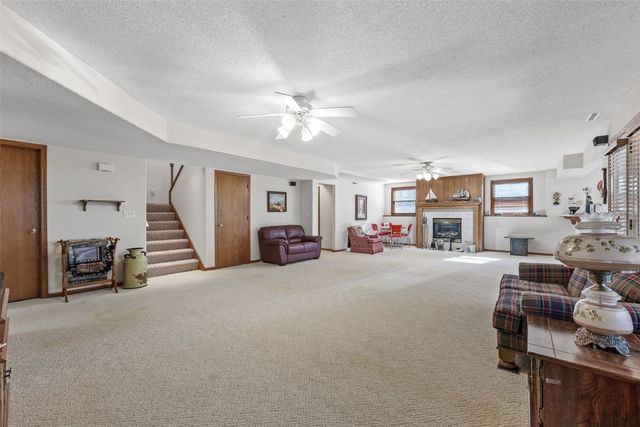 3519 Rogers Road, Cedar Rapids, IA 52405