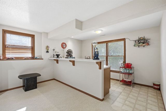 3519 Rogers Road, Cedar Rapids, IA 52405