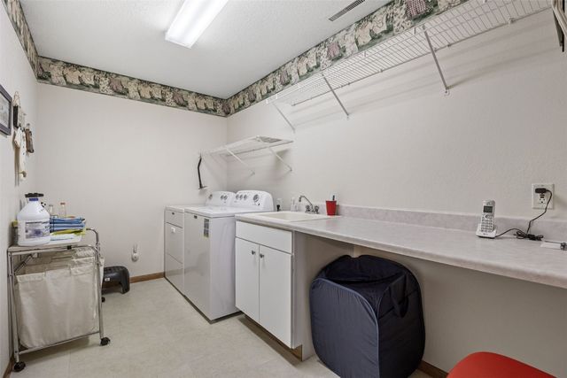 3519 Rogers Road, Cedar Rapids, IA 52405