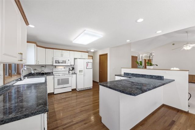 3519 Rogers Road, Cedar Rapids, IA 52405