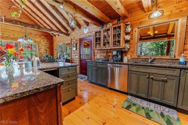 31370 Cadiz Dennison Road, Uhrichsville, OH 44683