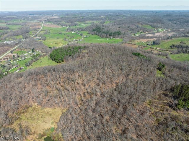 31370 Cadiz Dennison Road, Uhrichsville, OH 44683
