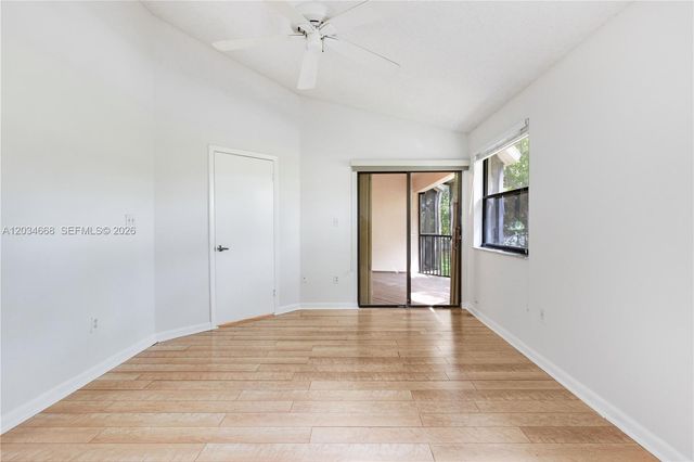 104 NW 98th Ter 104, Plantation, FL 33324