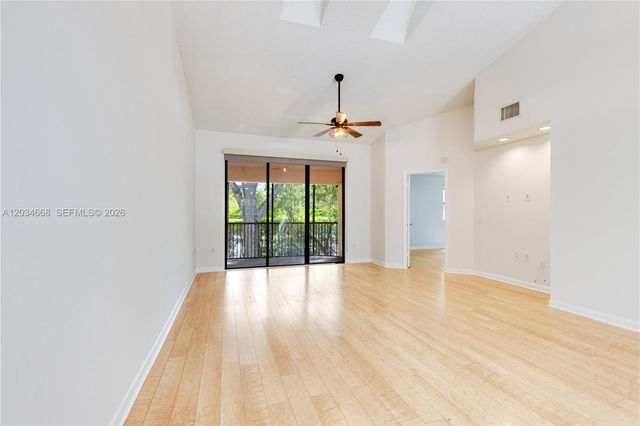 104 NW 98th Ter 104, Plantation, FL 33324
