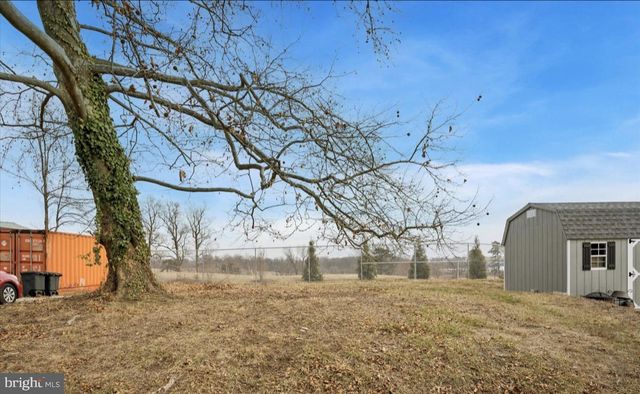 7568 BROCKTON RD, Philadelphia, PA 19151