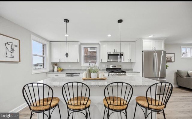 7568 BROCKTON RD, Philadelphia, PA 19151