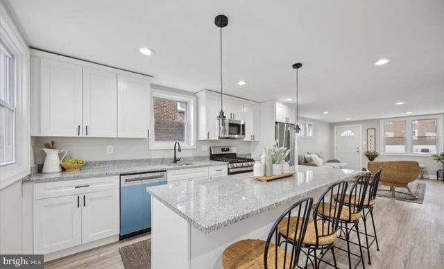 7568 BROCKTON RD, Philadelphia, PA 19151