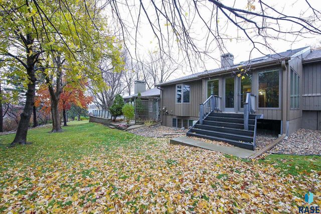 4611 S Duluth Ave, Sioux Falls, SD 57105