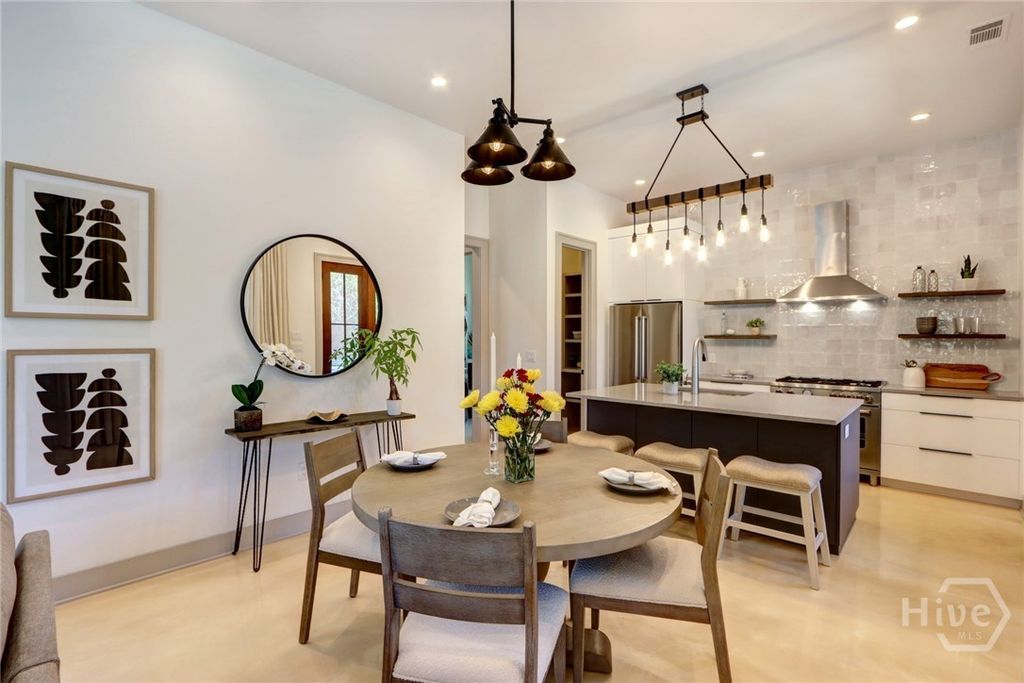 Image 13 of property listing at 1812 Habersham Street, Savannah, GA 31401