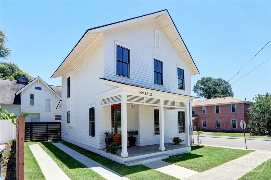 Image 3 of property listing at 1812 Habersham Street, Savannah, GA 31401