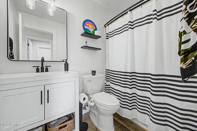 3601 W CAT BALUE Drive, Glendale, AZ 85308