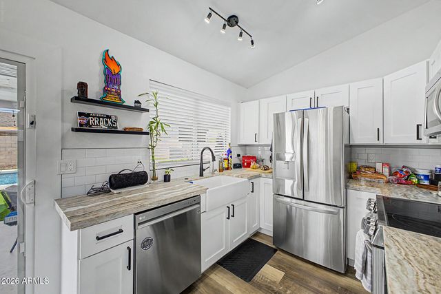3601 W CAT BALUE Drive, Glendale, AZ 85308