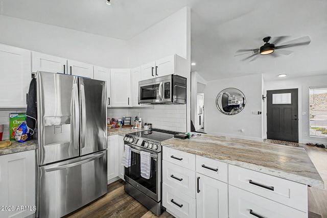 3601 W CAT BALUE Drive, Glendale, AZ 85308