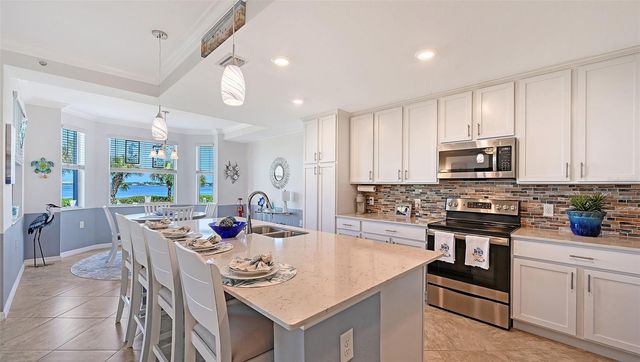 910 TIDEWATER SHORES LOOP 103, Bradenton, FL 34208