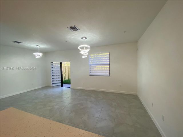 211 SW 159th Ter, Pembroke Pines, FL 33027