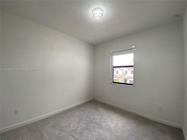 211 SW 159th Ter, Pembroke Pines, FL 33027