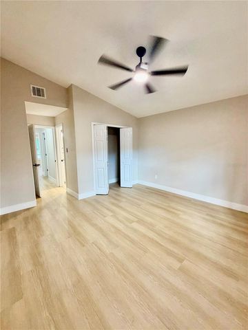 554 PORTLAND CIRCLE, Apopka, FL 32703