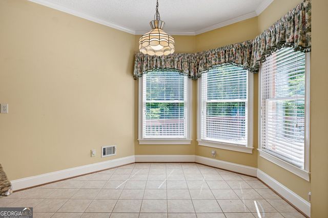 280 Camelot Drive, Fayetteville, GA 30214